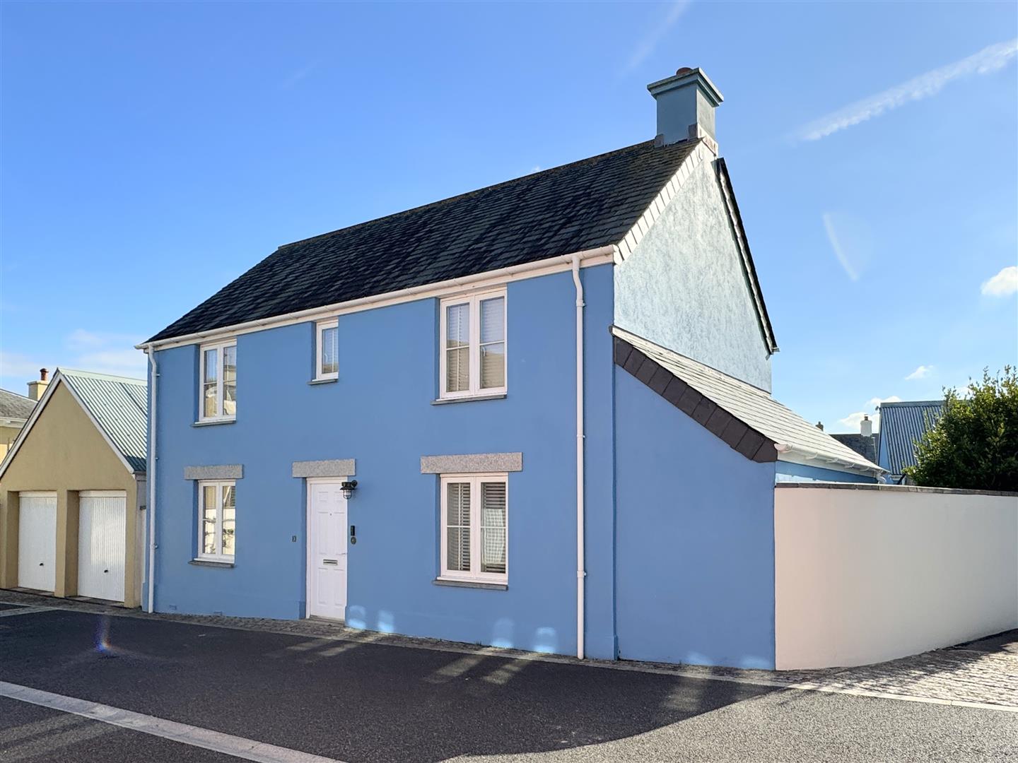 Bownder Logres, Nansledan